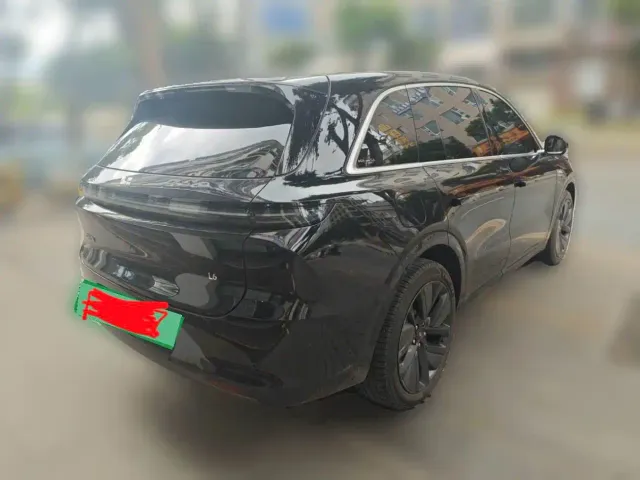 Li Auto L6 — Фото автомобиля 7