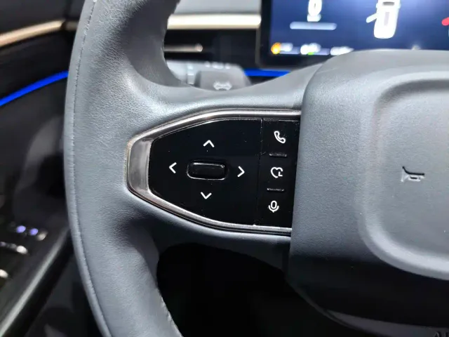 Dongfeng eπ 008 — Фото автомобиля 11