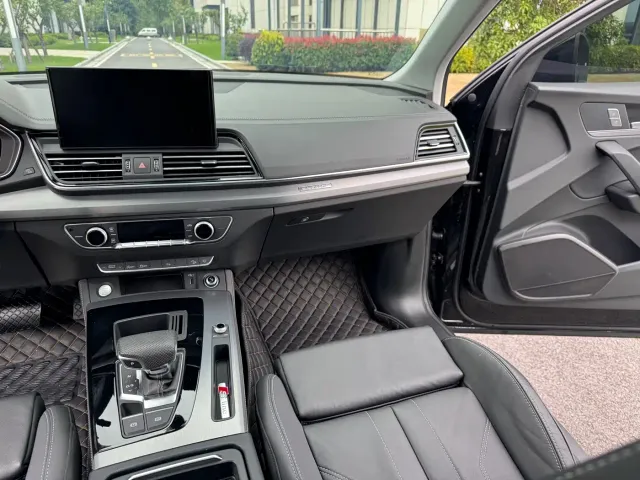 Audi Q5L — Фото автомобиля 24