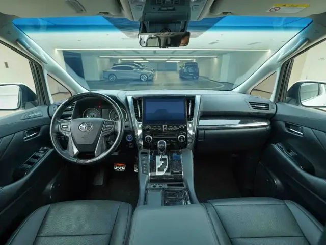 Toyota Vellfire — Фото автомобиля 19