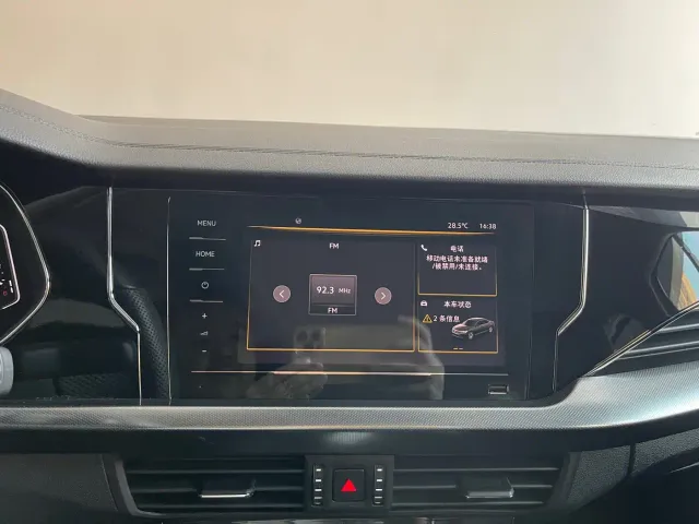 Volkswagen Passat — Фото автомобиля 17