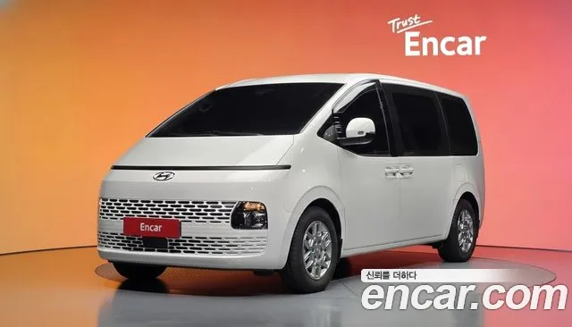Фотография автомобиля — Hyundai Staria