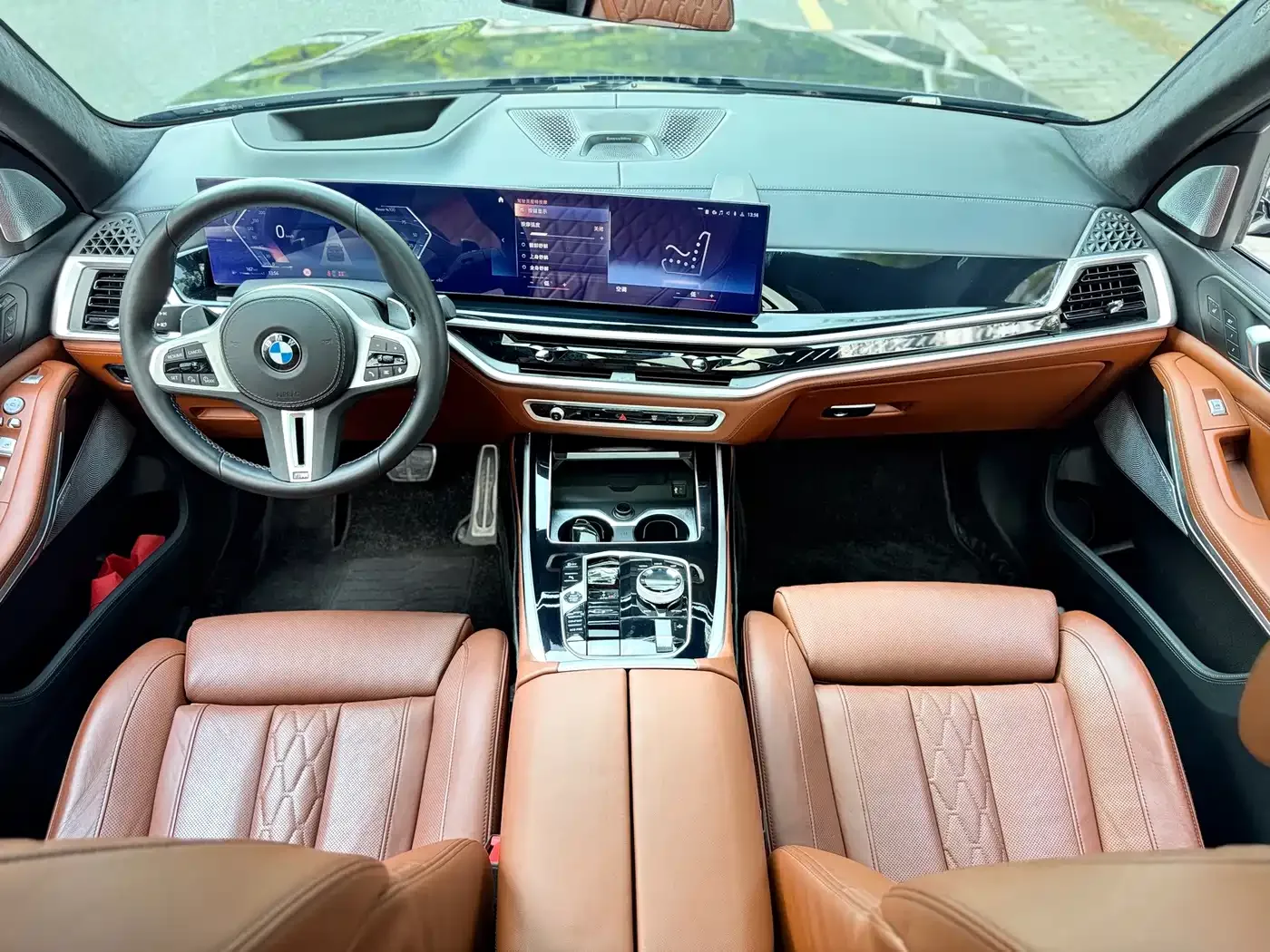 BMW BMW X7 M60i 2023 xDrive M60i — Фото автомобиля 14