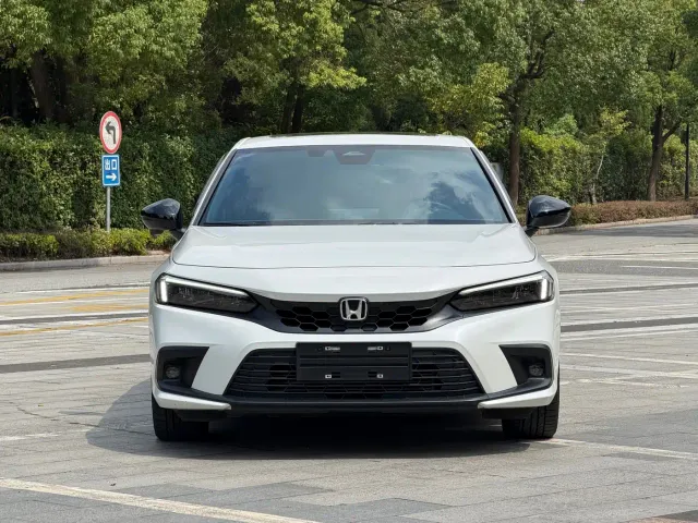 Honda Civic — Фото автомобиля 2