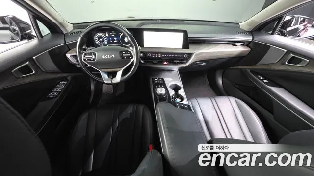 Kia K8 — Фото автомобиля 10
