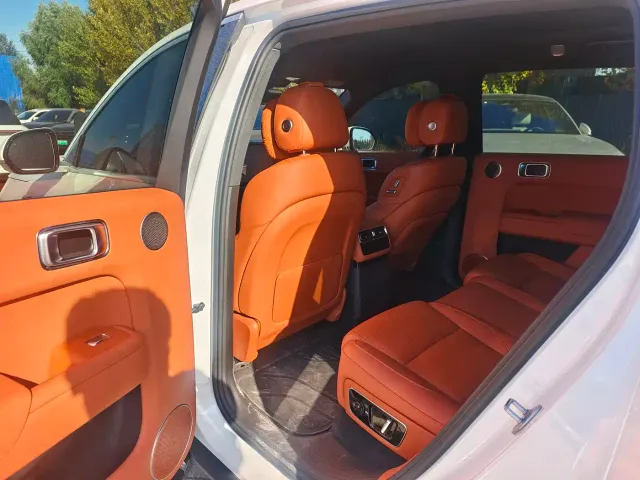 Li Auto L7 — Фото автомобиля 3