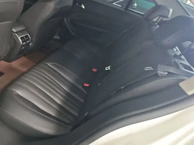 Peugeot 408 — Фото автомобиля 16