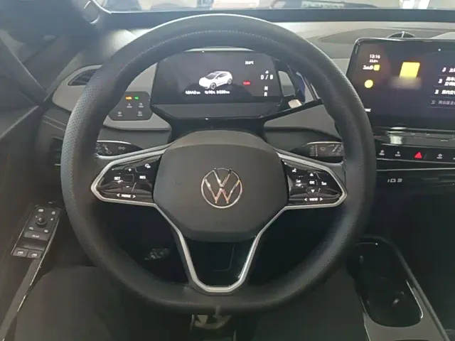 Volkswagen ID.3 — Фото автомобиля 10