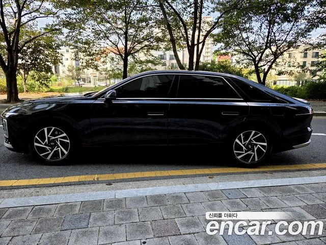 Hyundai Grandeur GN7 — Фото автомобиля 8