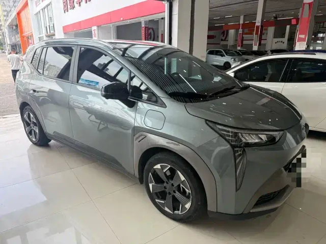 GAC Aion Y — Фото автомобиля 3