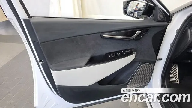 Kia EV6 EV6 (New) — Фото автомобиля 24