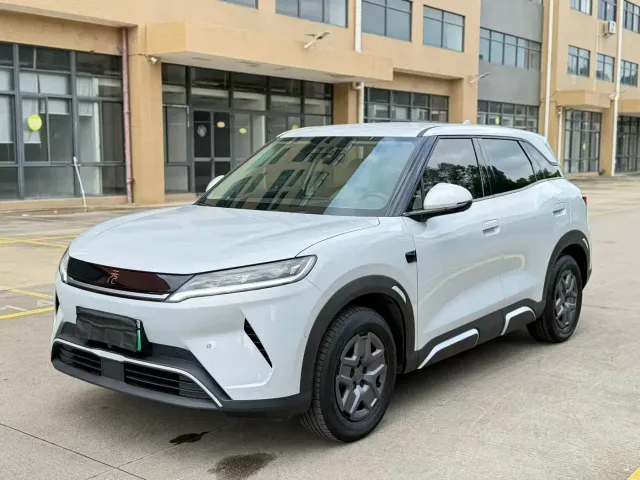 Фотография автомобиля — BYD Yuan UP