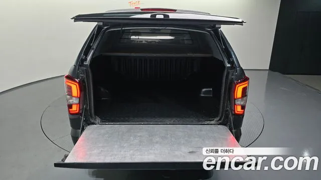 KG_Mobility_Ssangyong Rexton Новый Rexton Sport Khan Дизель 2.2 4WD — Фото автомобиля 20