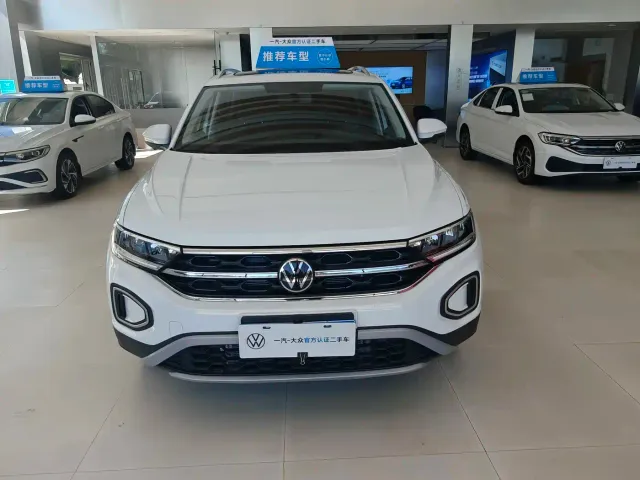 Volkswagen T-Roc — Фото автомобиля 2