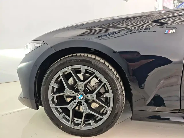 BMW 3 Series — Фото автомобиля 14