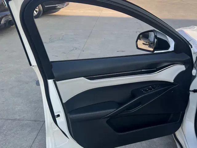 Ford Mondeo 2022 EcoBoost 245 Luxury Edition — Фото автомобиля 5