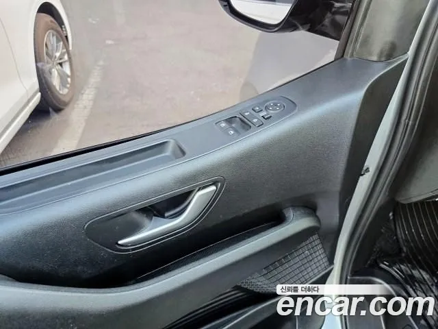 Hyundai Staria Staria Tourer 11 мест — Фото автомобиля 17