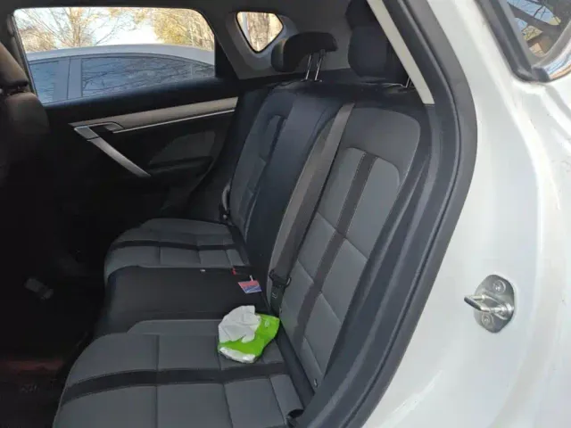 Geely Binyue — Фото автомобиля 13