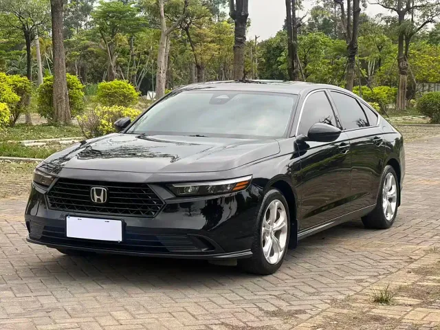 Фотография автомобиля — Honda Accord