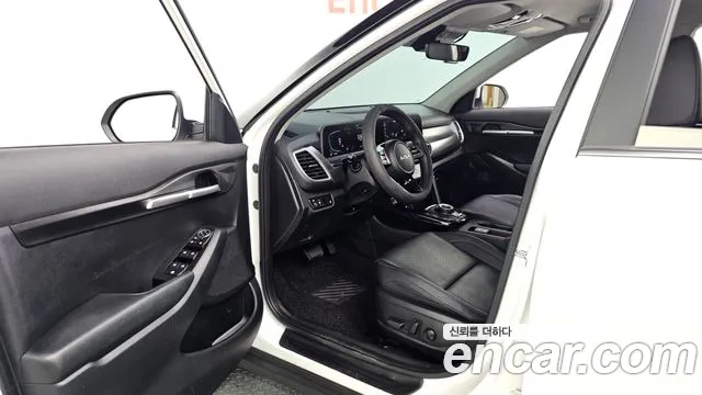 Kia Seltos Бензин 1.6 турбо 2WD — Фото автомобиля 10