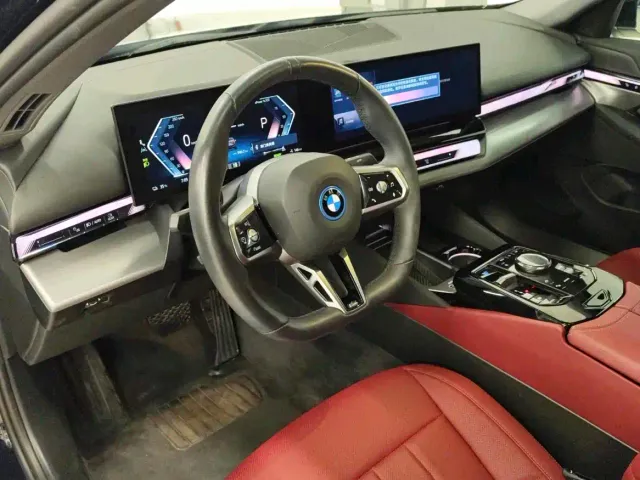 BMW i5 — Фото автомобиля 7