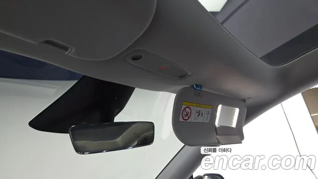 Tesla Model Y — Фото автомобиля 27