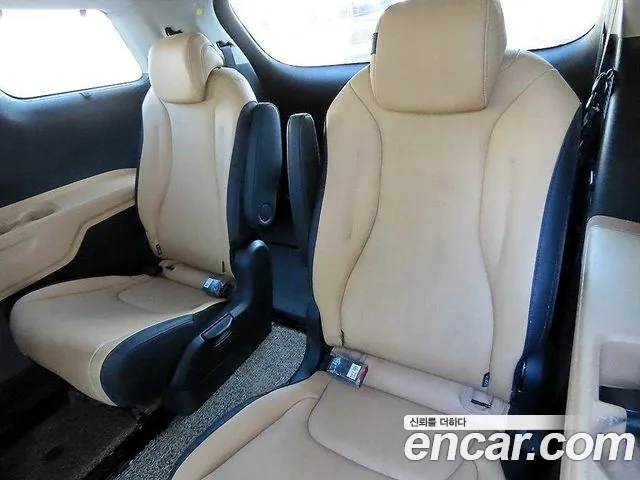 Kia Carnival 4th Gen — Фото автомобиля 12