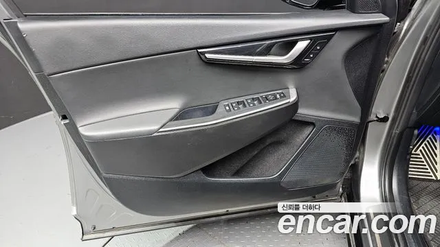 Kia EV6 — Фото автомобиля 13
