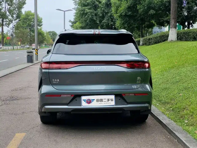 BYD Tang L — Фото автомобиля 5