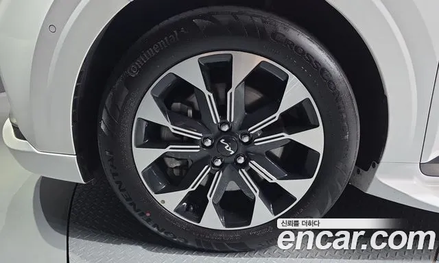 Kia Carnival 4th Gen — Фото автомобиля 5