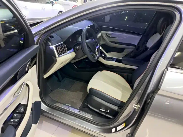 BYD Song PLUS — Фото автомобиля 15