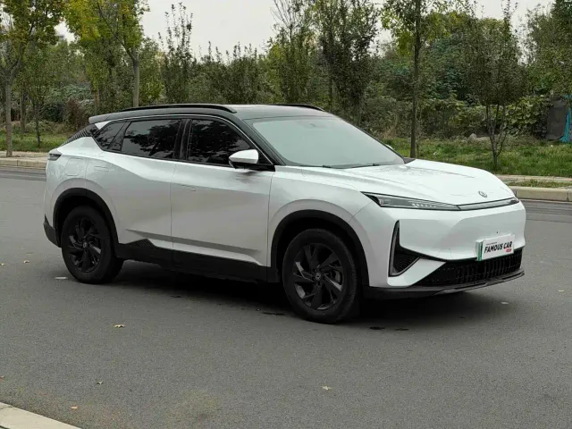 Dongfeng Fengshen L7 — Фото автомобиля 3