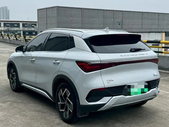 BYD Yuan PLUS — Фото автомобиля 3