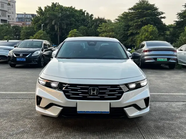 Honda Accord — Фото автомобиля 2