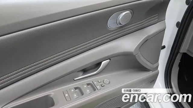 Hyundai Avante CN7 — Фото автомобиля 24