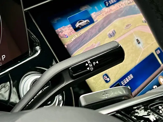 Mercedes-Benz E-Class — Фото автомобиля 19
