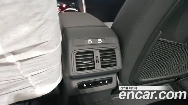 Audi Q5 45 TFSI quattro Sportback S Line Black Edition — Фото автомобиля 12