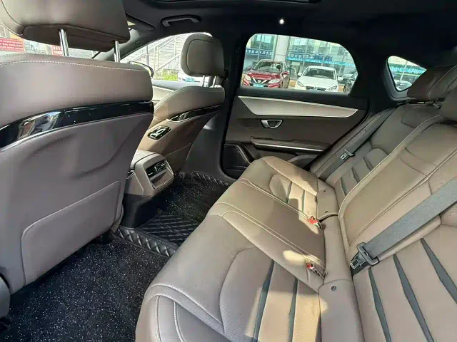BYD Han — Фото автомобиля 6