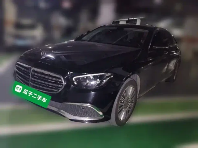 Фотография автомобиля — Mercedes-Benz E-Class
