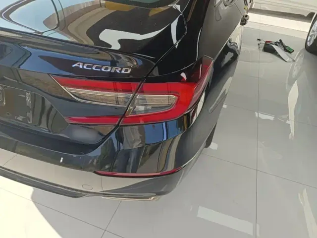 Honda Accord — Фото автомобиля 7