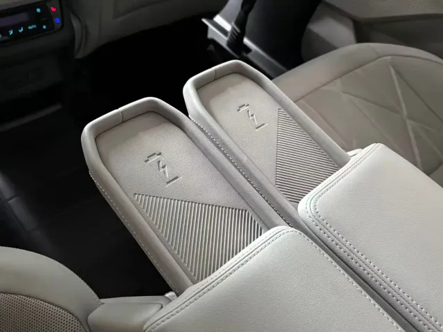Ford Edge — Фото автомобиля 11