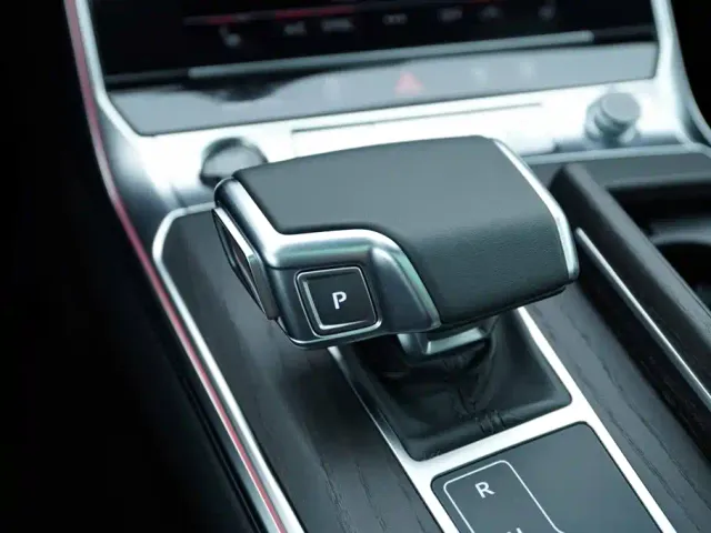 Audi A6L — Фото автомобиля 9