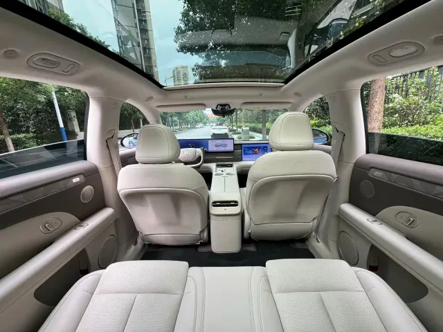 IM Motors LS6 — Фото автомобиля 10