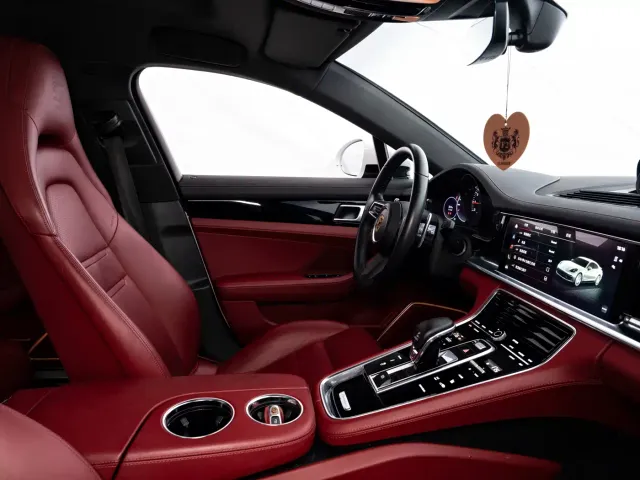 Porsche Panamera — Фото автомобиля 17