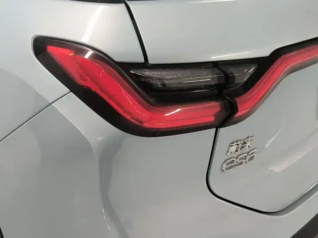 Nio ES6 — Фото автомобиля 18