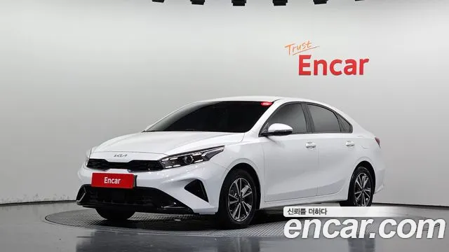 Фотография автомобиля — Kia K3 Generation 2