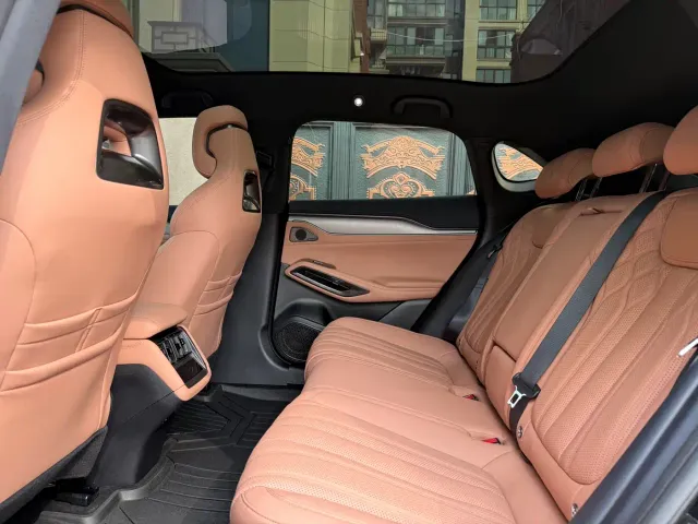 BYD Song L EV — Фото автомобиля 6