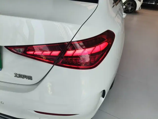Mercedes-Benz C-Class — Фото автомобиля 7