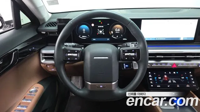 Hyundai Grandeur Grandeur (GN7) 2.5 Бензин 2WD — Фото автомобиля 14
