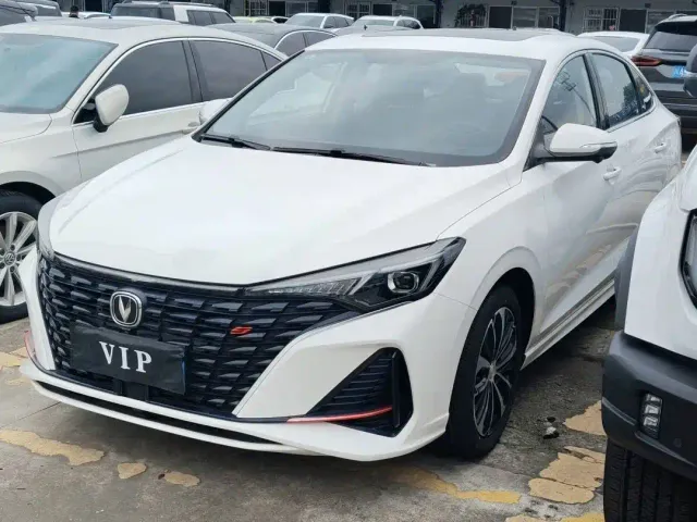 Changan Eado — Фото автомобиля 2
